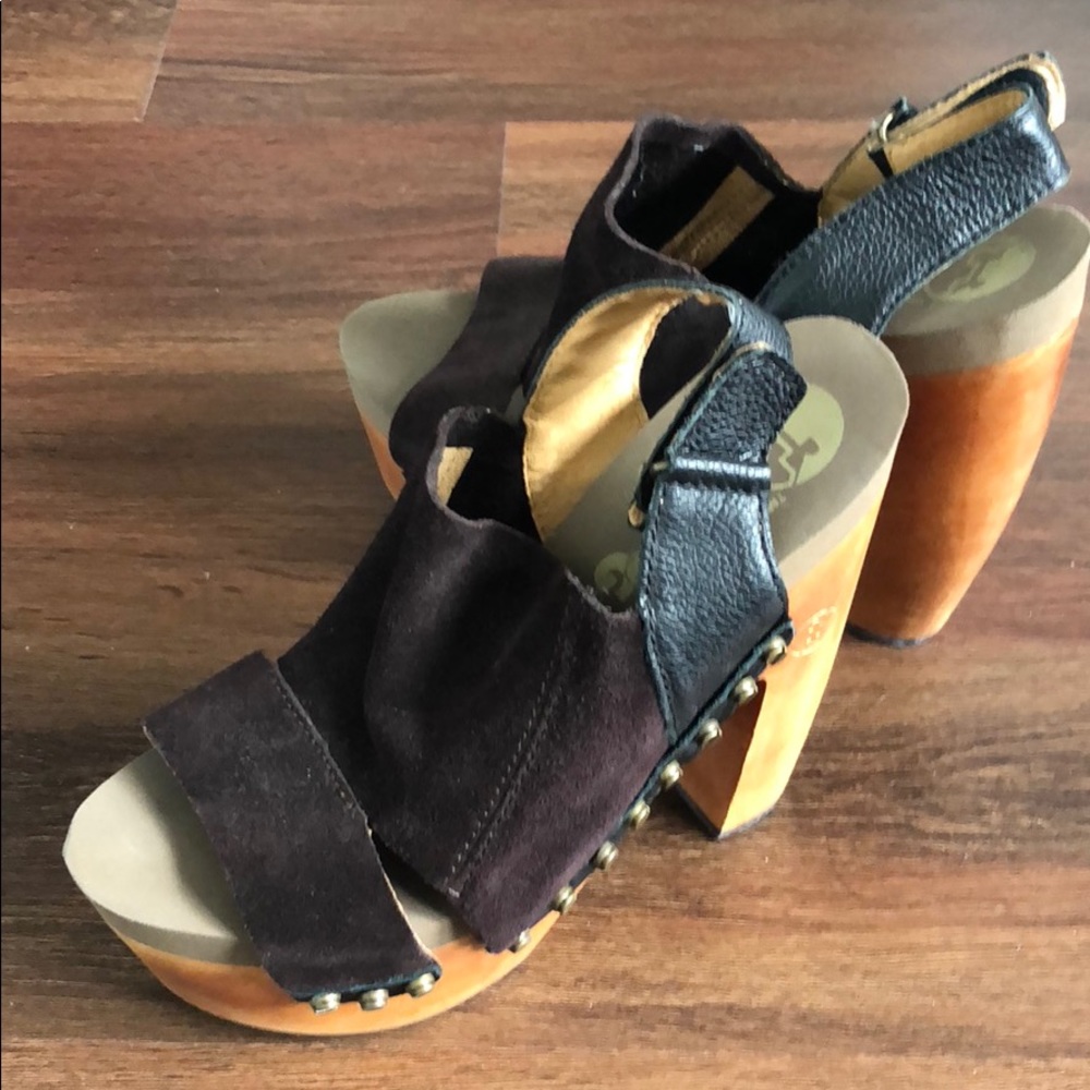 Flogg Danyelle style platform heel Size 9